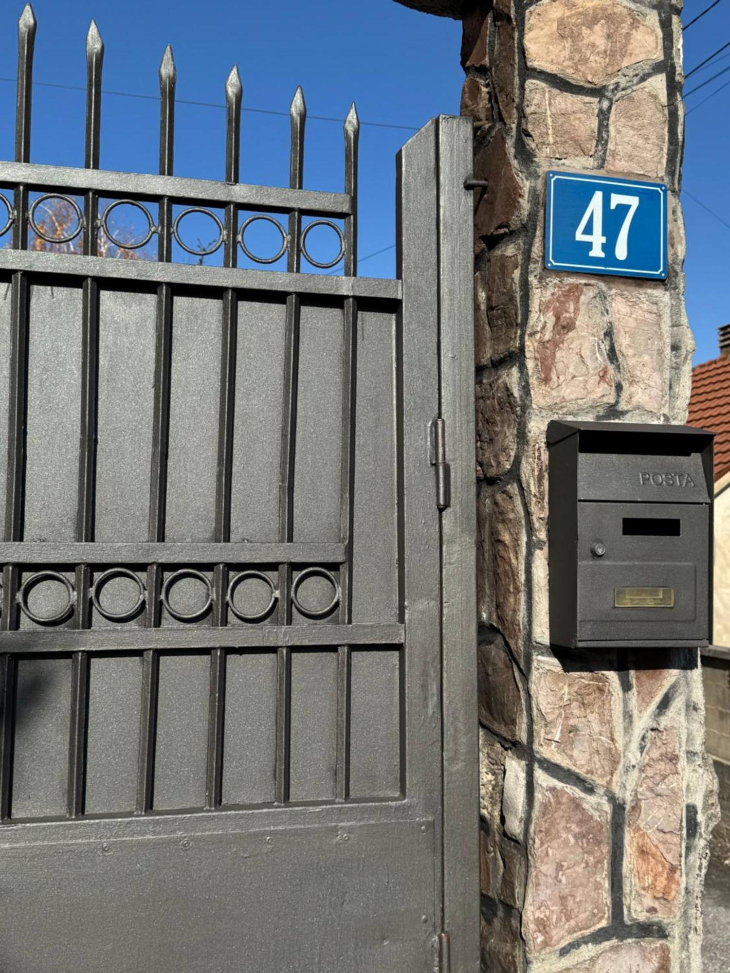 Apartmani Breze Подгориця Екстер'єр фото